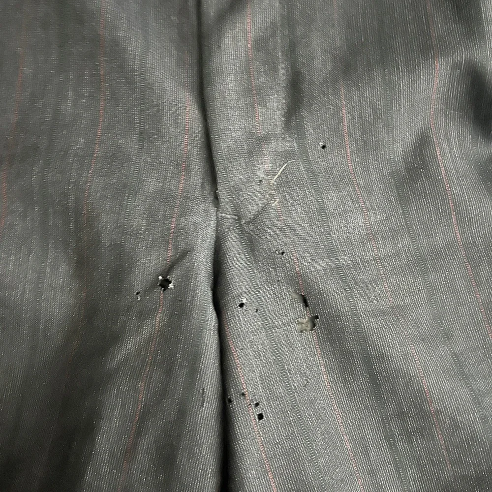 H. Freeman & Son 2-Piece Suit Mens 44R W38 Charcoal Grey Pinstripe Vintage USA